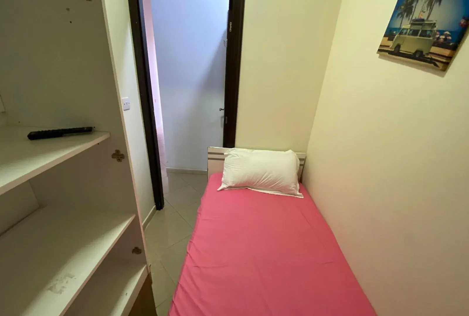 Homestay Small Budget Rooms For 'Girls' Only In Dubai, Marina United Arab Emirates